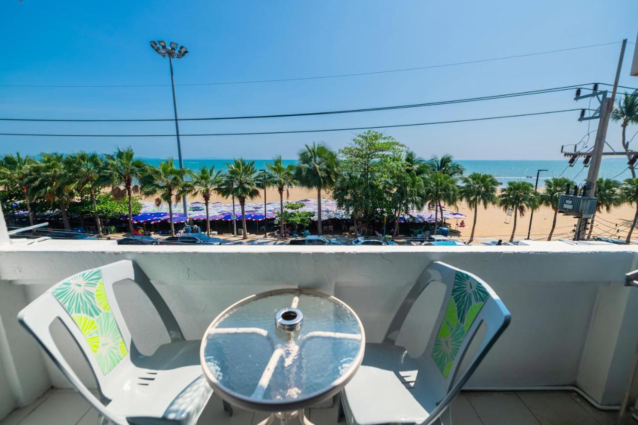 Happy Jomtien - Beachfront Exterior foto