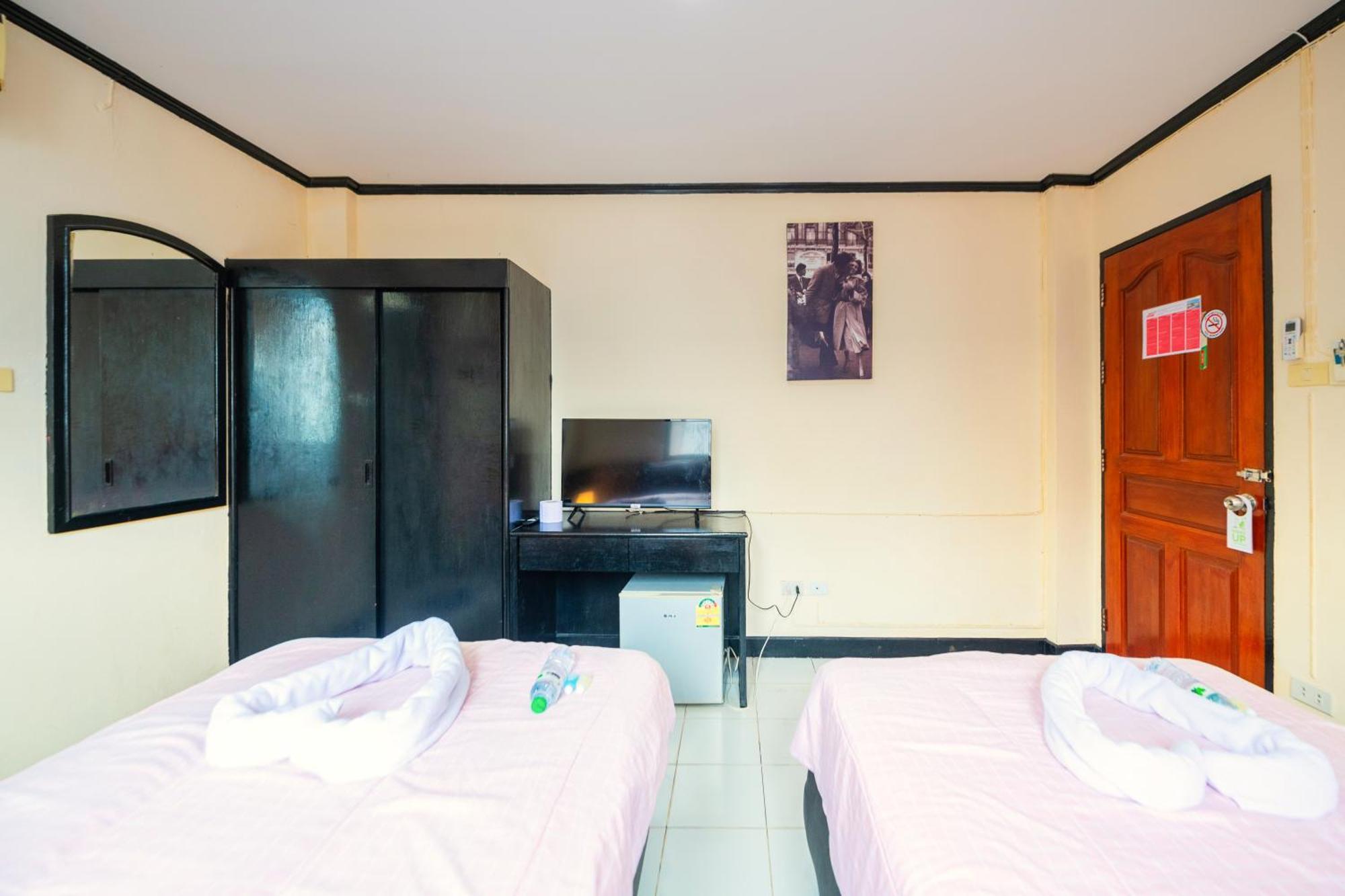 Happy Jomtien - Beachfront Zimmer foto