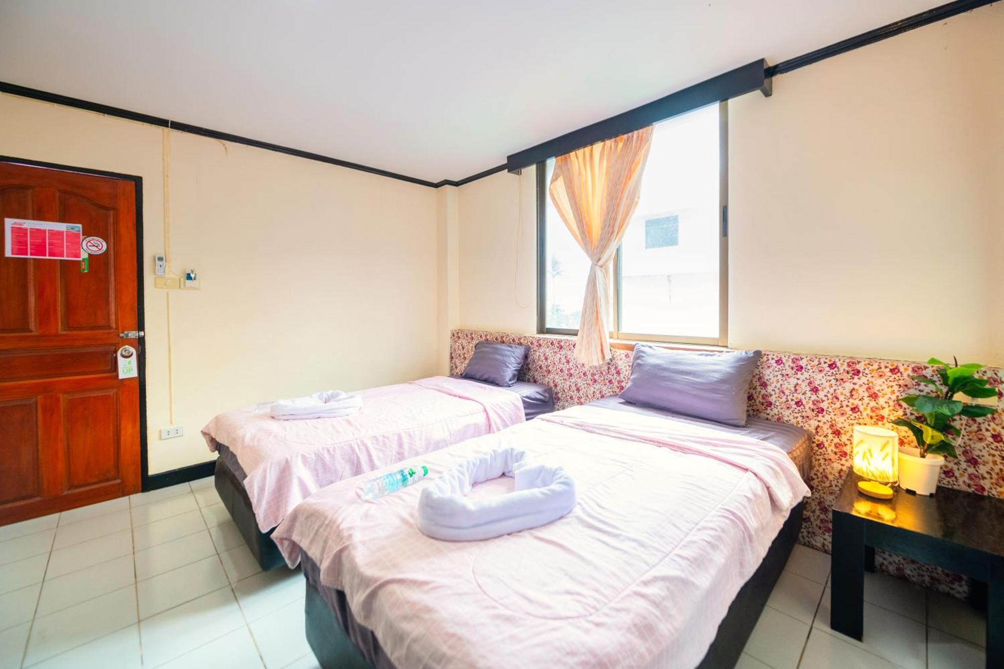 Happy Jomtien - Beachfront Zimmer foto